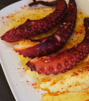 Pulpo a la brasa